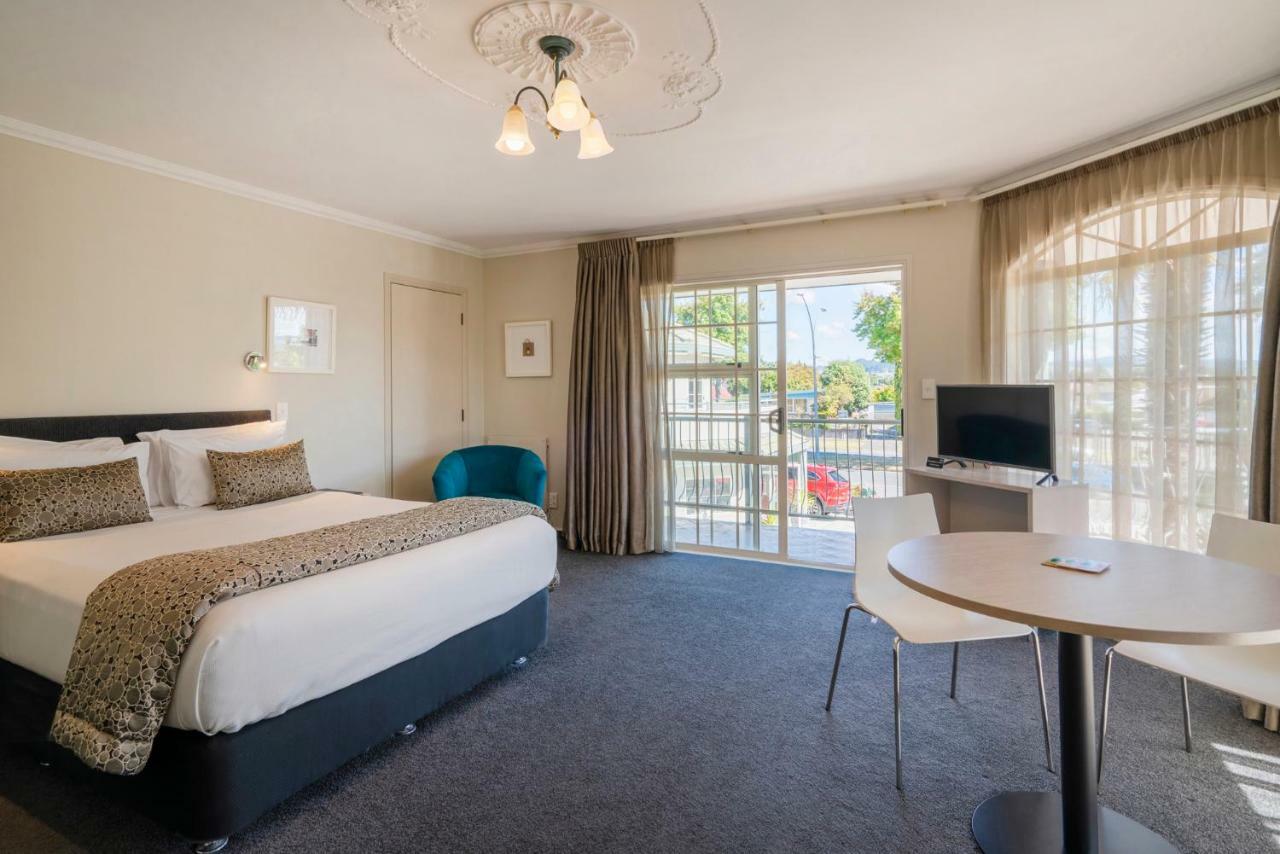 Silver Fern Rotorua Suites & Spa Eksteriør bilde A typical room at the hotel