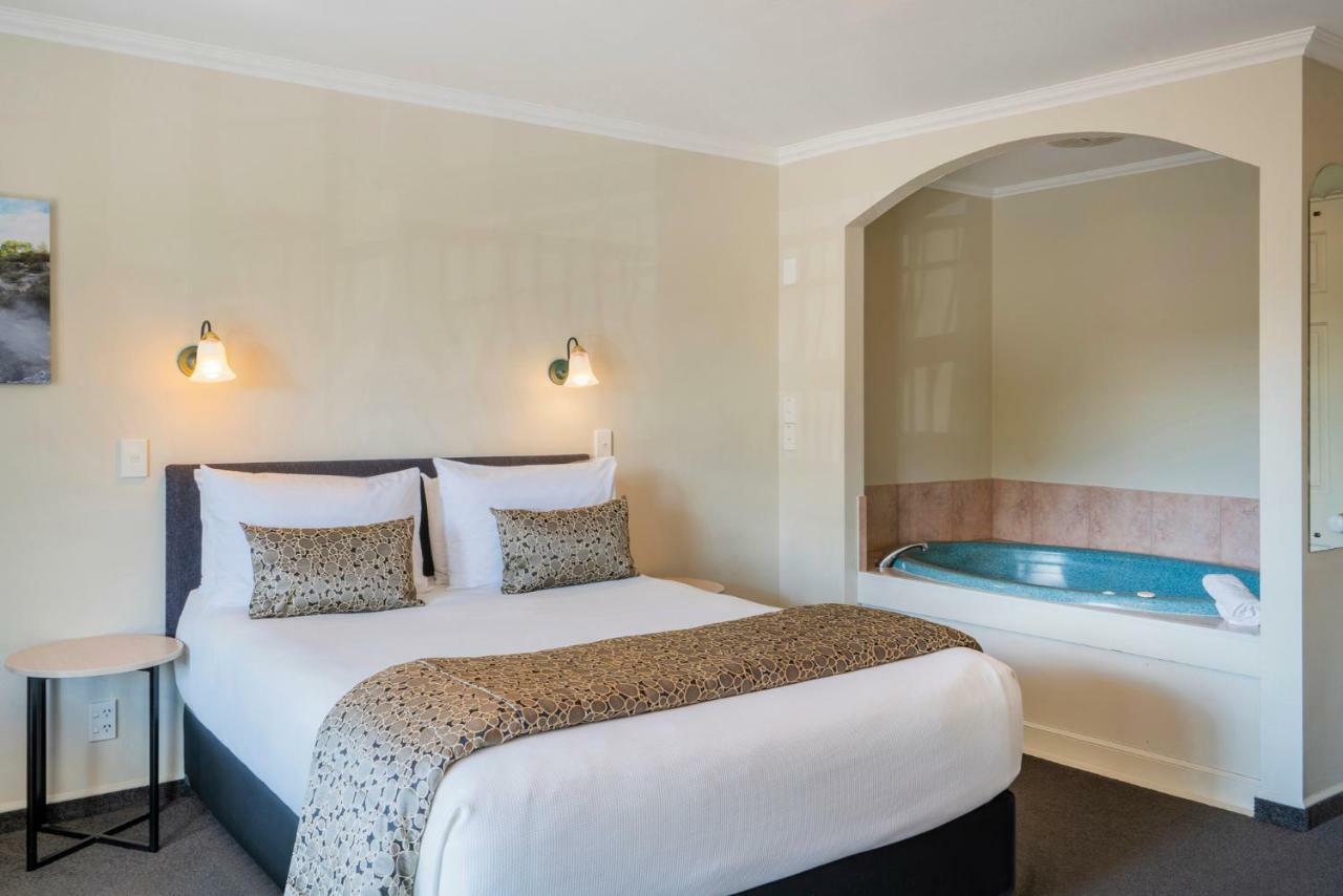 Silver Fern Rotorua Suites & Spa Eksteriør bilde A suite at the hotel