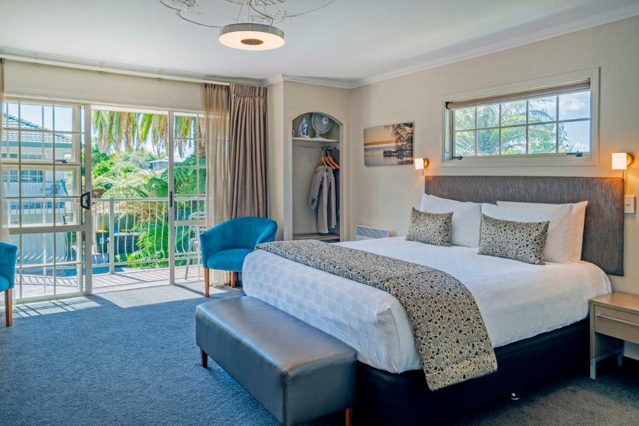 Silver Fern Rotorua Suites & Spa Eksteriør bilde A bedroom at the hotel