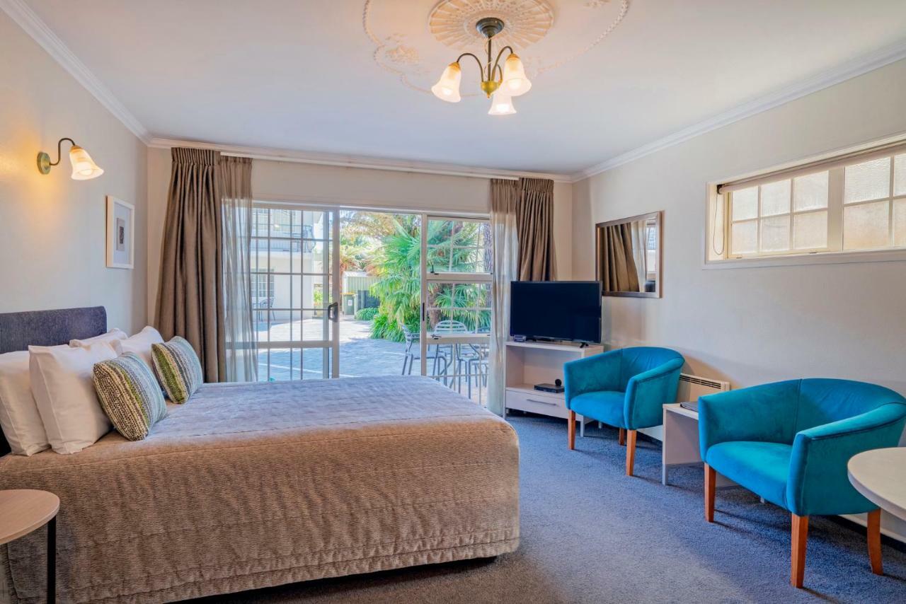 Silver Fern Rotorua Suites & Spa Eksteriør bilde A typical motel room