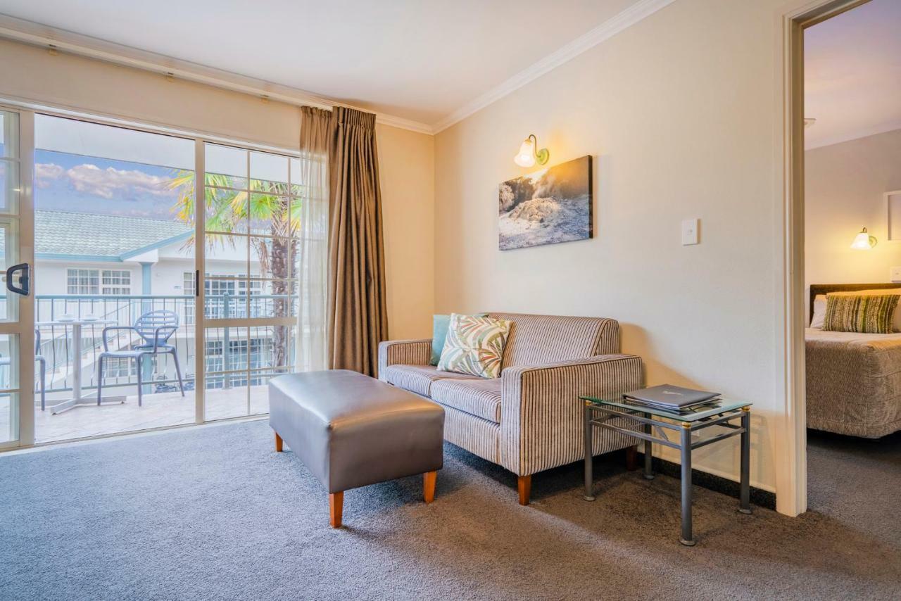 Silver Fern Rotorua Suites & Spa Eksteriør bilde A typical one-bedroom apartment at the hotel